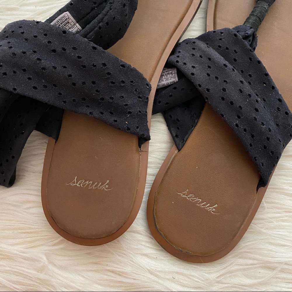 Sanuk Black Laser Cut Devine Thong Sandal Flip Flops Beachy - Picture 8 of 10
